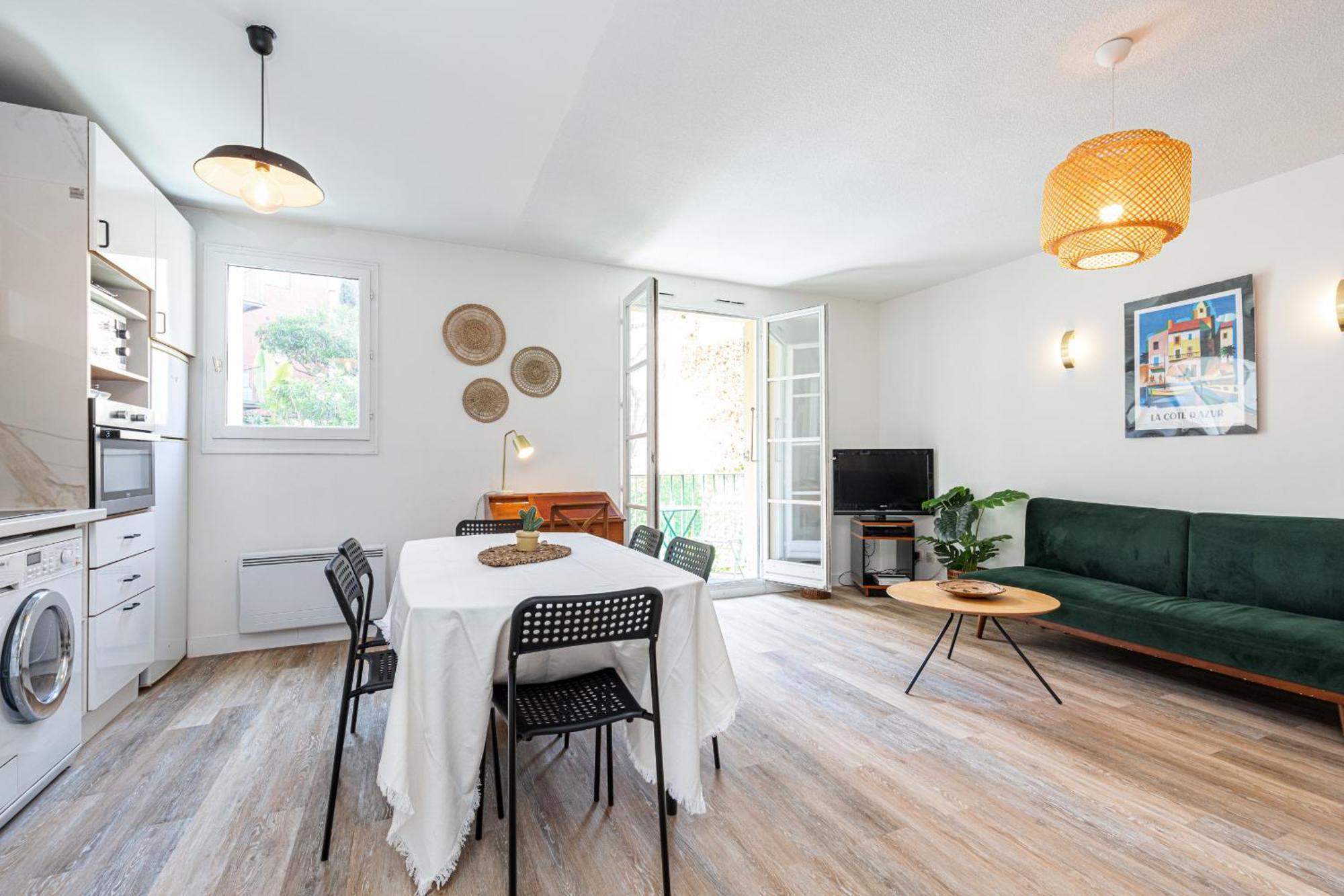 2 Bdrs & Parking In The Old Town ! Apartment Nice Ngoại thất bức ảnh